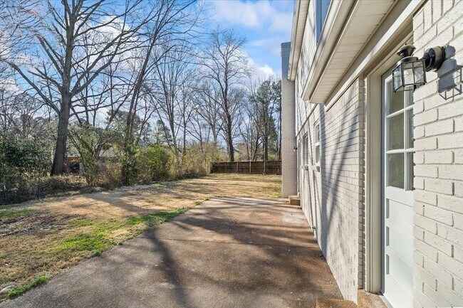Building Photo - 1676 Miller Farms Rd