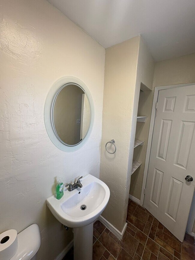 Building Photo - HOME FOR RENT NORTHEAST EL PASO