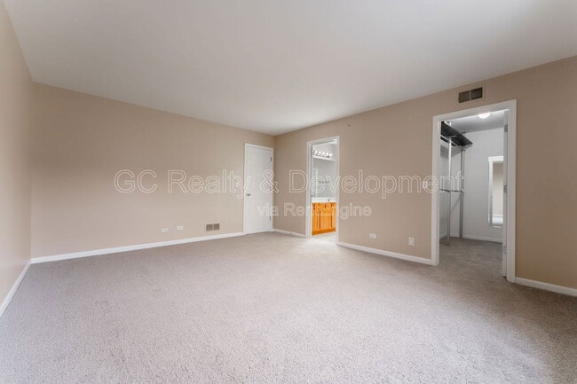 Building Photo - 2720 N Greenwood Ave