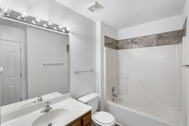 Building Photo - 5003 Betty Jean Way