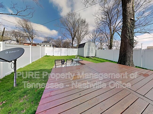 Building Photo - 303 Gatewood Ave