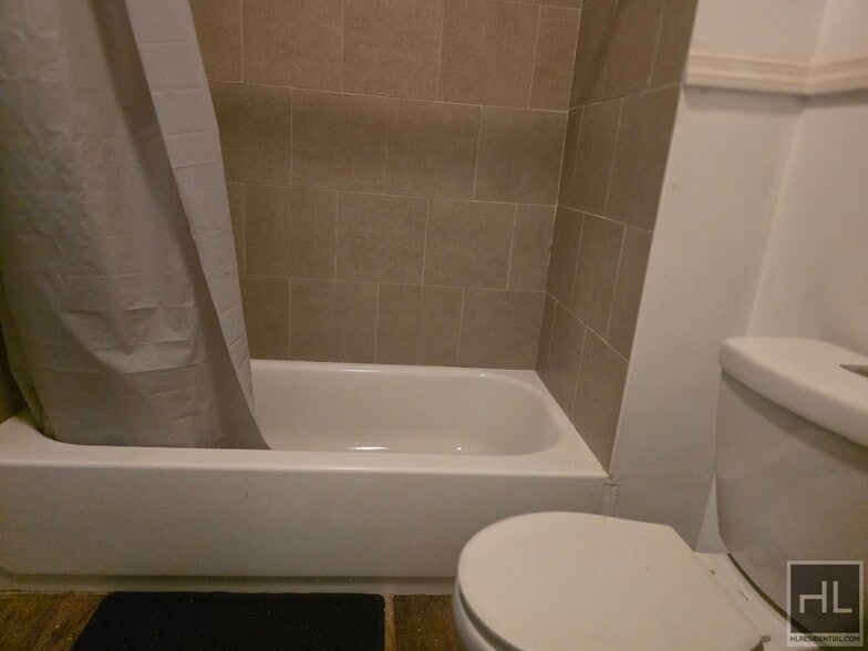 Building Photo - BENZIGER AVENUE