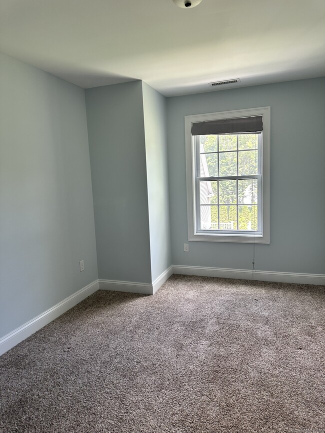Building Photo - 2A Knollwood Dr