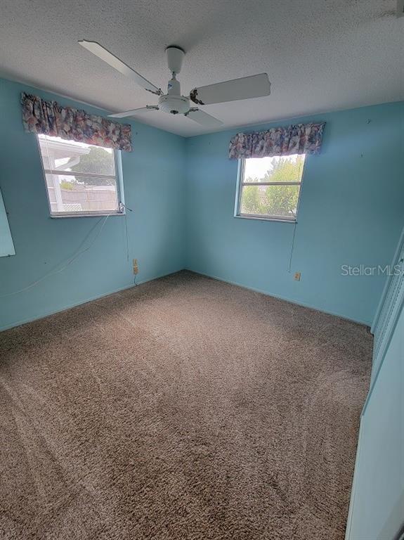 Building Photo - 4010 Cluster Dr
