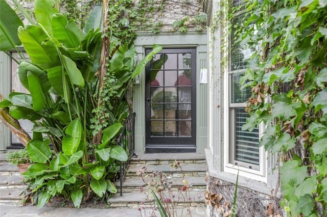 Building Photo - 5966 San Vicente Blvd