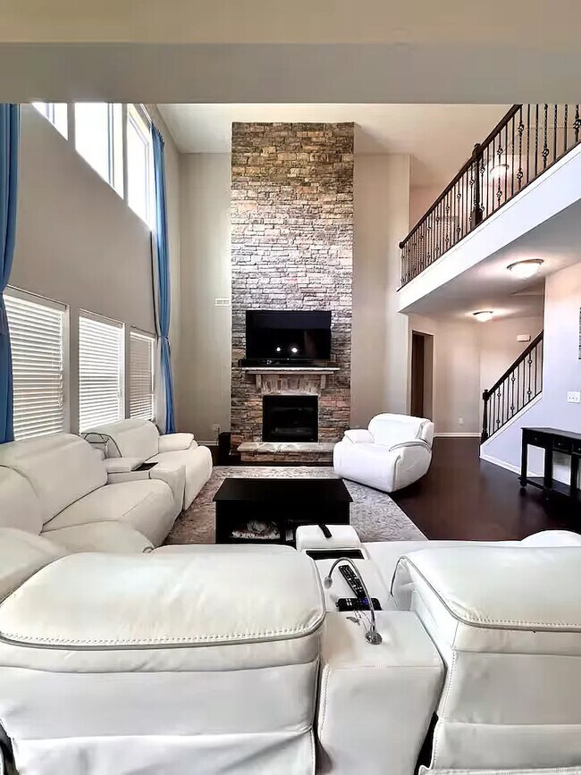 Building Photo - 7070 Founders Way