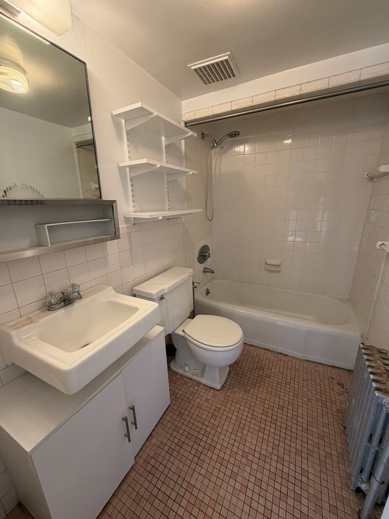 Building Photo - 28 Mount Vernon St