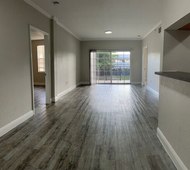 Building Photo - SPECIAL up to 2 Months FREE + $75 App Credit + Waived Utility Connection Fee