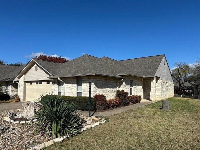 Primary Photo - 32 Fairway Ln