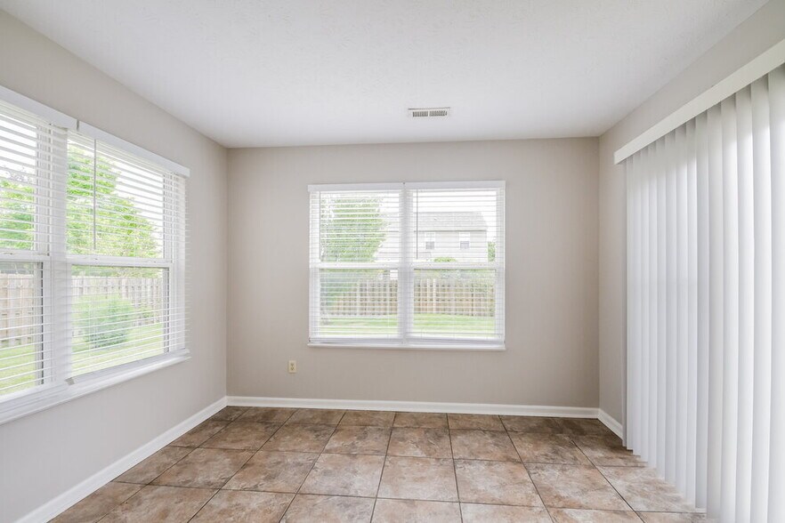 Building Photo - 12403 Titans Dr