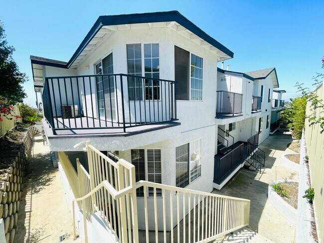 Building Photo - *****1,000 off first months rent********* Beautifully Upgraded 2 Bedroom Apartment For Rent!