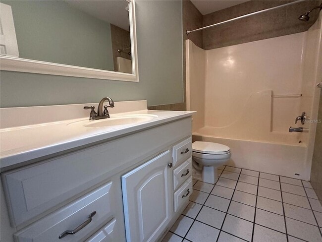 Building Photo - 109 Shore Rd