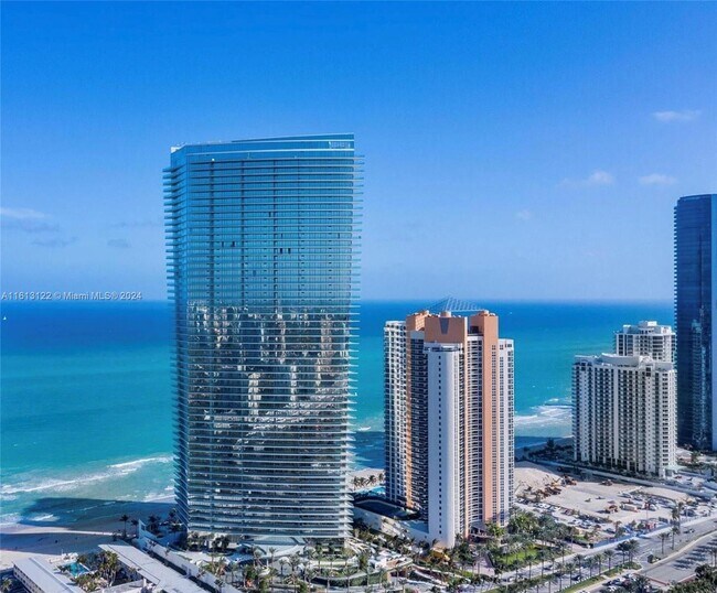 Building Photo - 18975 Collins Ave