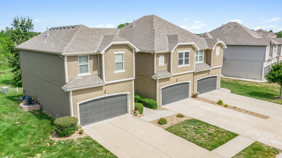 Primary Photo - Herrington Park Townhomes