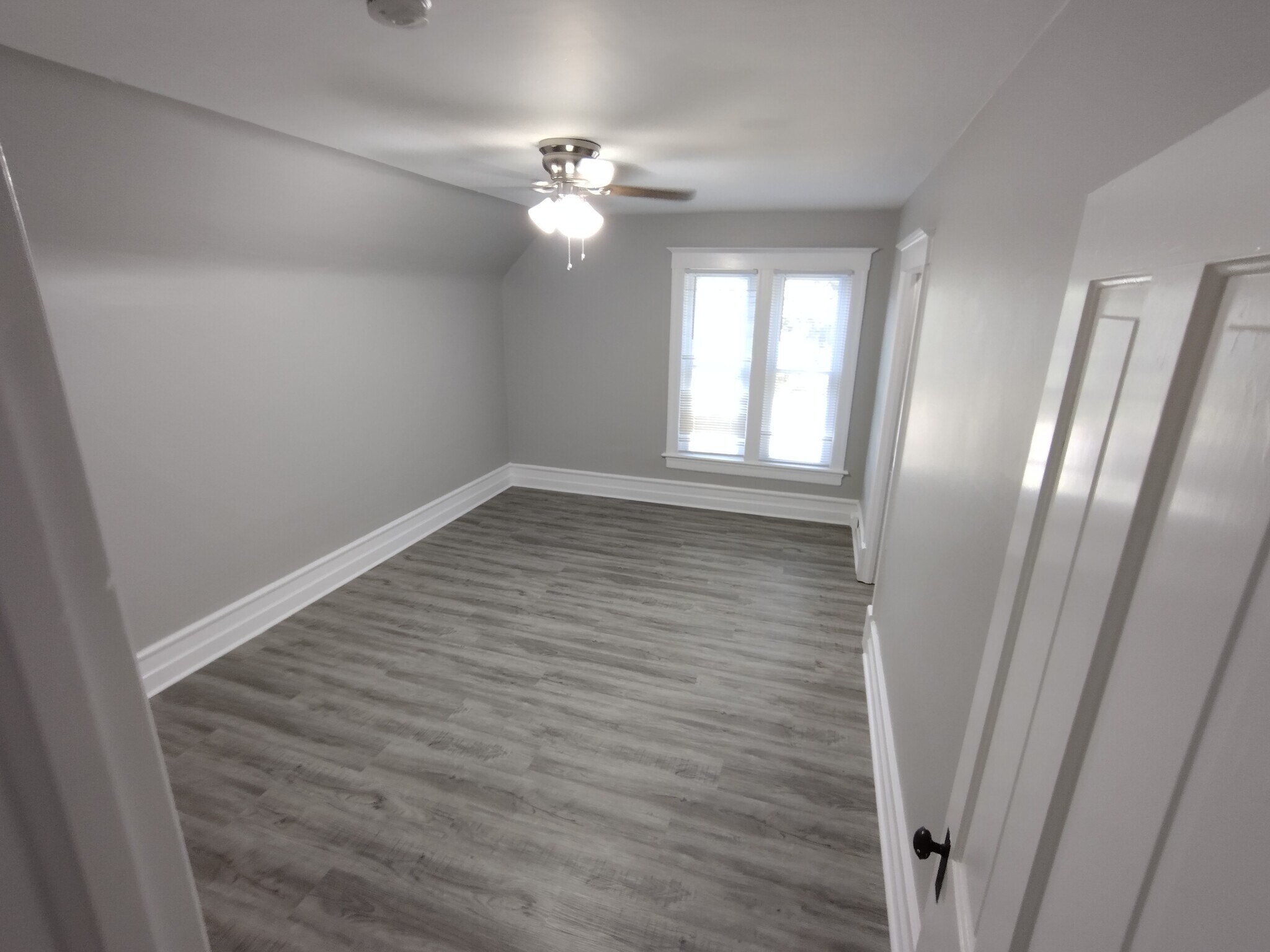 Building Photo - 3607 Waukegan Rd