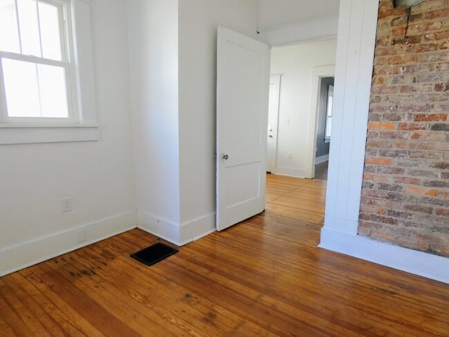 Building Photo - 1223 N Highland Ave
