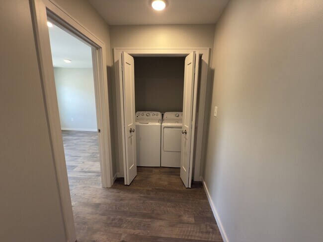Building Photo - 209 Terrace Dr