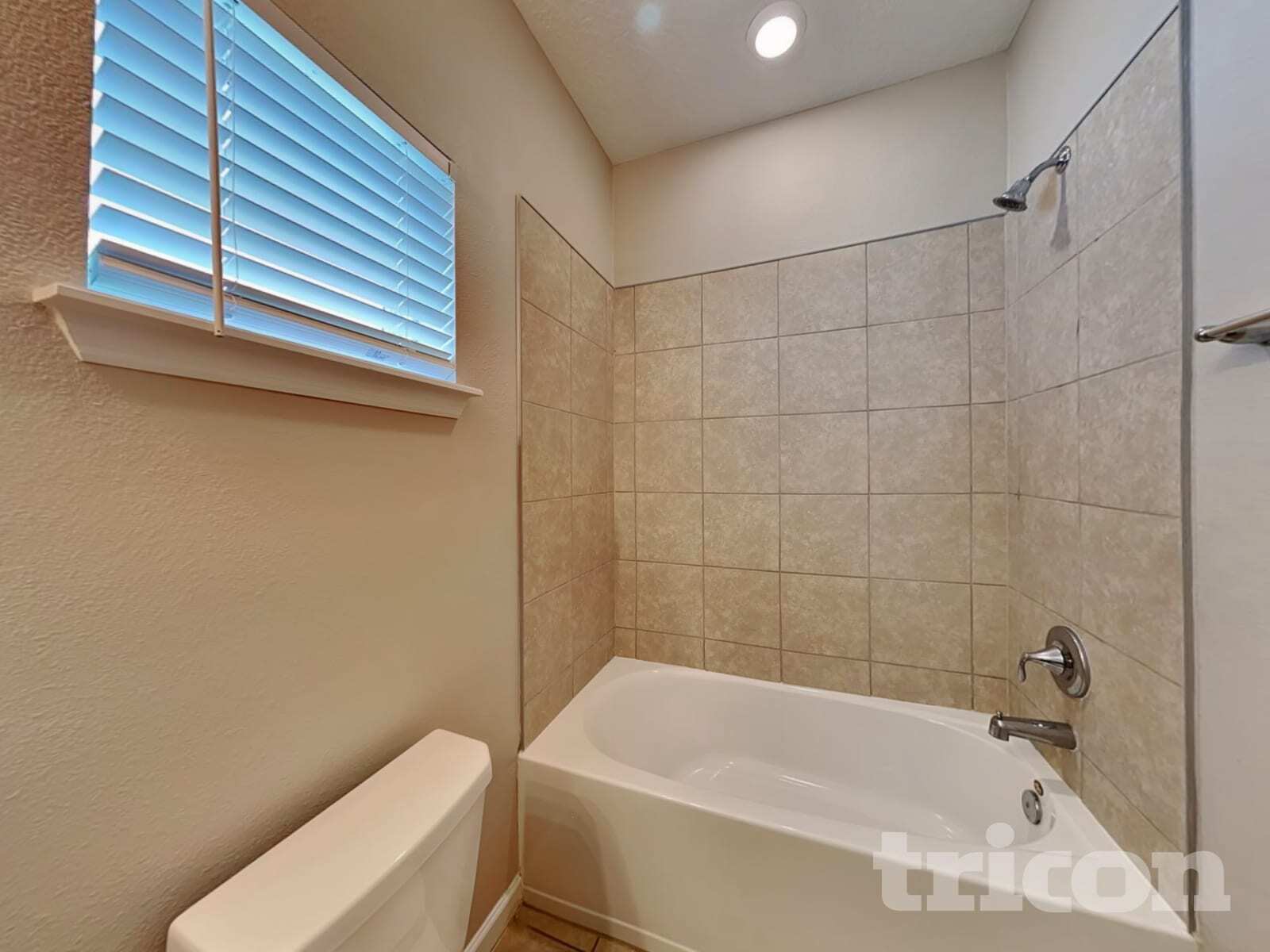 Building Photo - 124 Bloomfield Wy