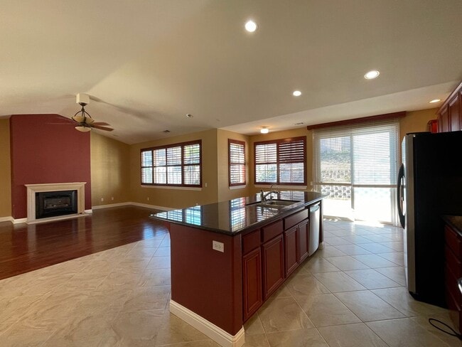 Building Photo - Single Story Large Four Bedroom Home in the Bluffs