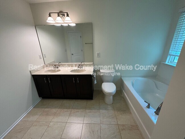 Building Photo - 5336 Black Maple Dr