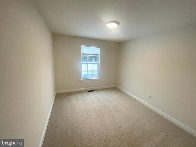 Building Photo - 365 W Boulder Dr