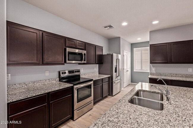 Building Photo - 10623 E Sunflower Ct