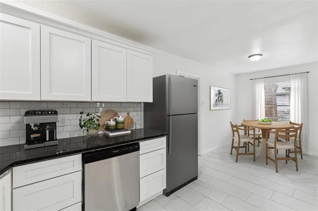 Building Photo - 2136 Van Cleave Dr