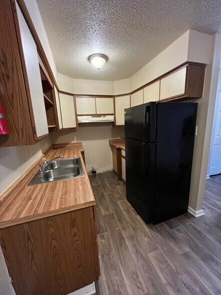 Building Photo - 4005 McIntosh St