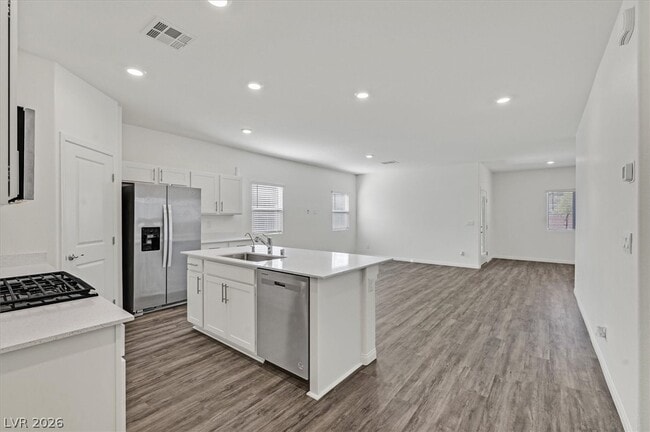 Building Photo - 7451 Mason Springs Ave