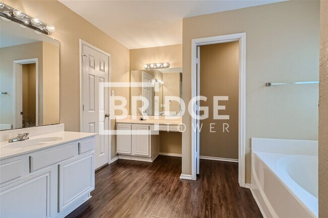 Building Photo - 3801 Remington Ct