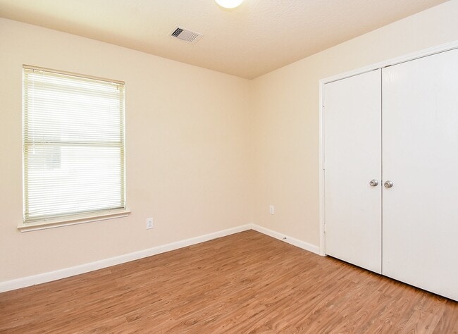 Building Photo - 29223 Legends Bluff Dr