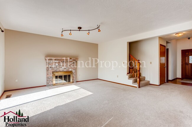 Building Photo - Coming Soon! Beautiful Portland Home in Bethany Neighborhood!!!