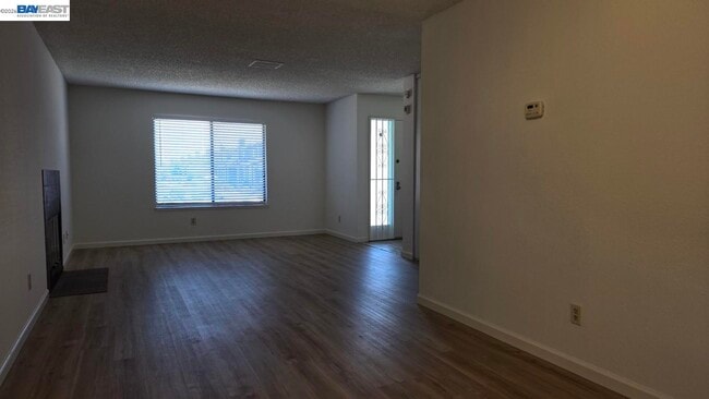 Building Photo - 29011 Colony Ct