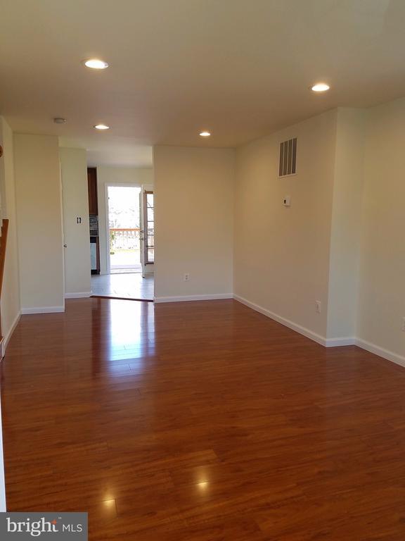 Building Photo - 14210 Autumn Cir