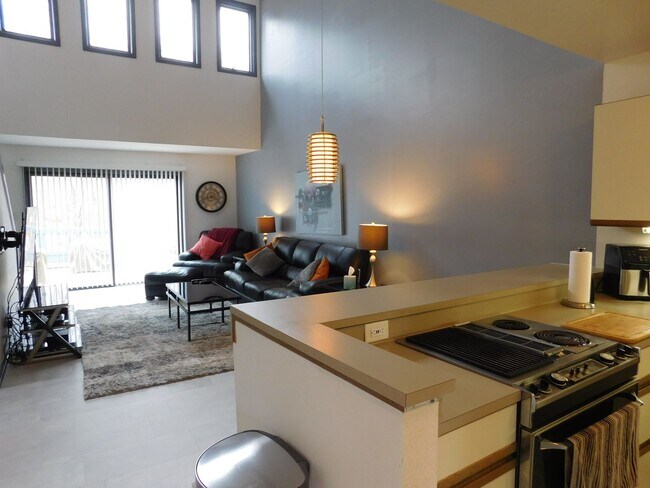 Building Photo - 1607 Harbourside Dr