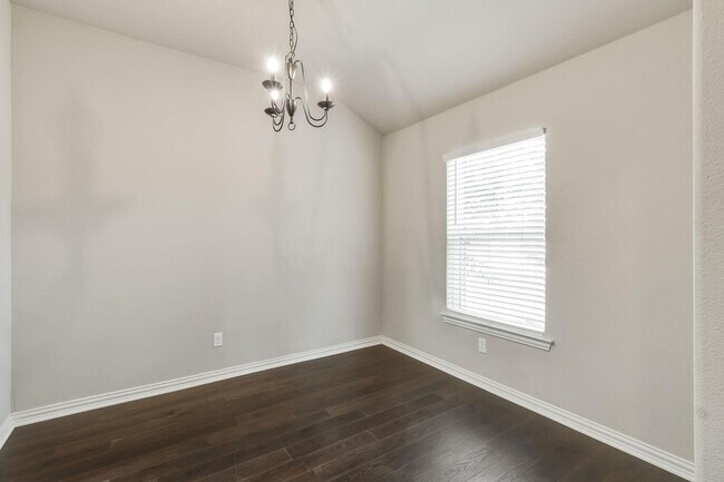 Building Photo - 3608 Brookstone Dr