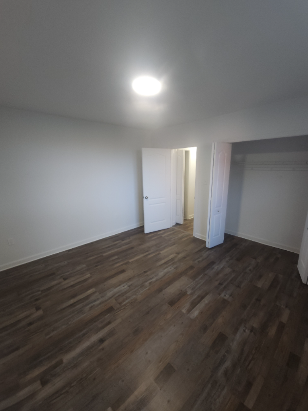 Building Photo - 2707 Cobden St