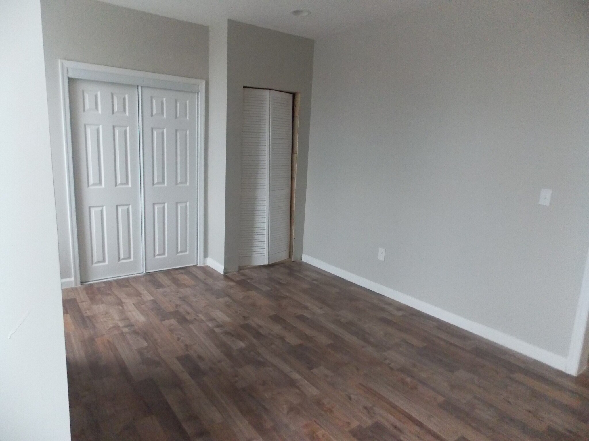 Living Room - 1001 W Fayette St
