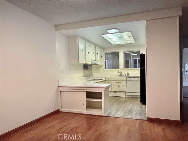 Building Photo - 854 Ronda Mendoza