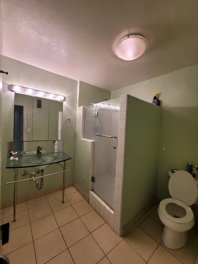 Building Photo - 430 Kaiolu St