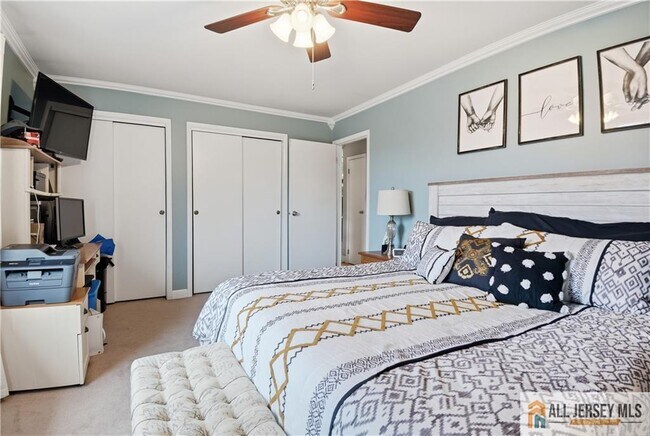 Building Photo - 1210 Cricket Ln