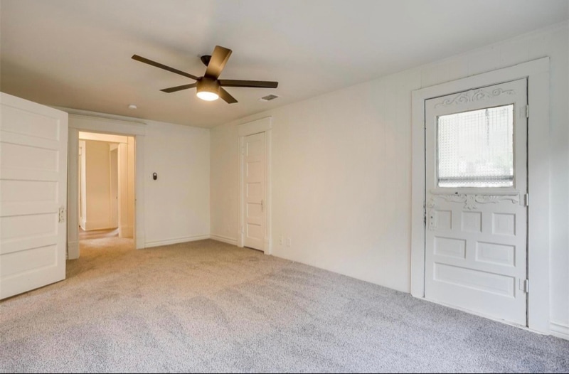 Building Photo - 715 SW 10th St