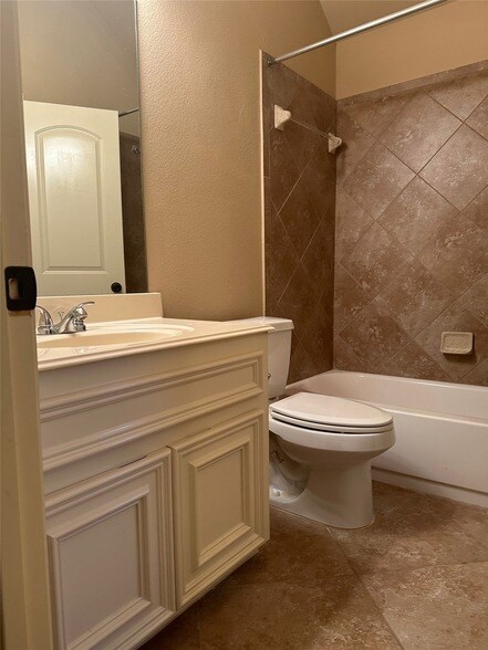 Building Photo - 2922 Firewalk Trace