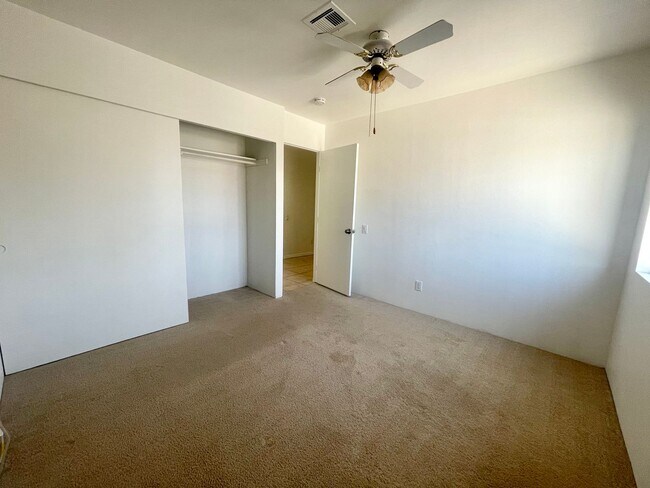 Building Photo - AVAILABLE NOW!! 3 Bedroom/2 Bathroom Cathedral City Pool Home!!  MOVE IN SPECIAL HALF OFF ONE MON...