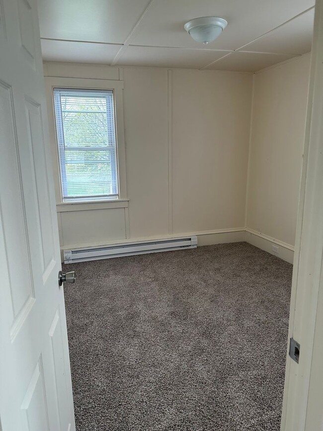 Building Photo - 4440 Kutztown Rd