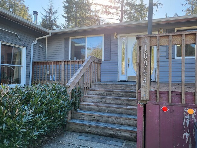 Building Photo - 10964 Brentwood Ln