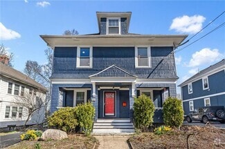 Building Photo - 62 Rochambeau Ave