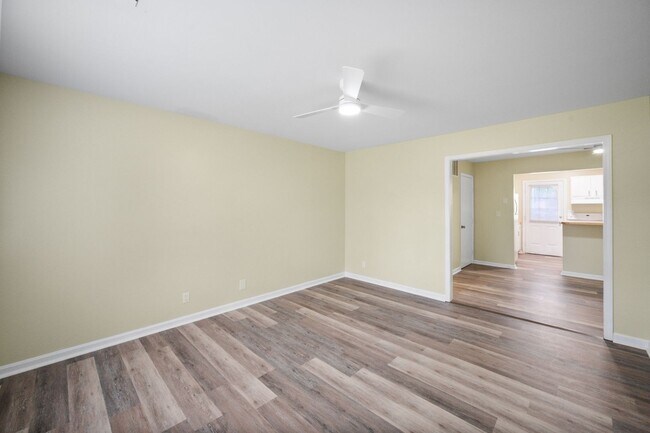Building Photo - 3301 Orchard Manor Cir