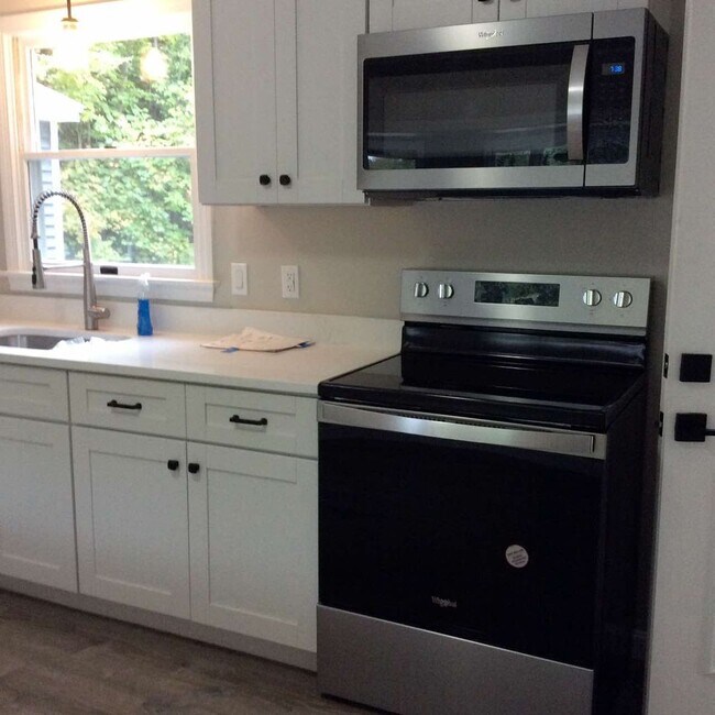 Building Photo - Adorable 2 Bedroom in Moultonborough