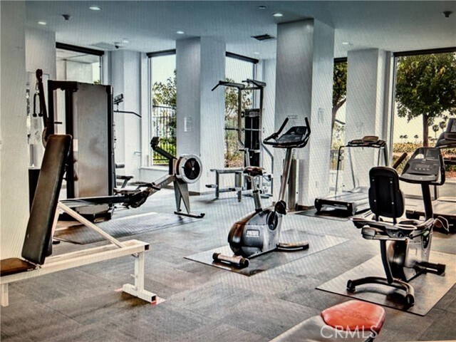 Building Photo - 525 E Seaside Way